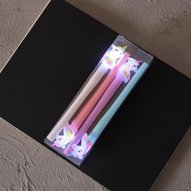 KIT 4 CANETAS UNICÓRNIOS KAWAII LED GLITTER - Picuí Magazine